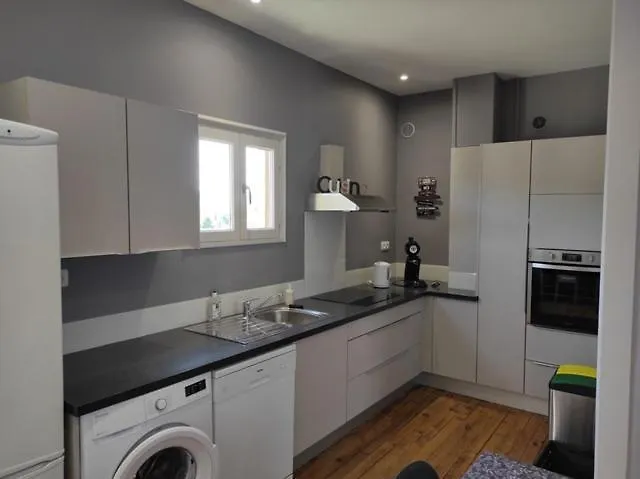 Bonheur And Co Apartment Espalion 0*,  France